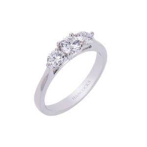 brilliant-cut-diamond-3-stone-ring