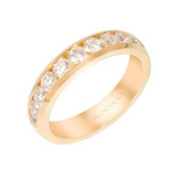 diamond set wedding ring in yellow gold