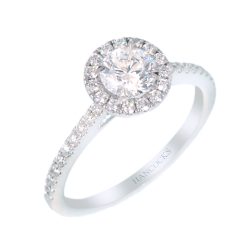 brilliant cut diamond halo cluster ring in platinum
