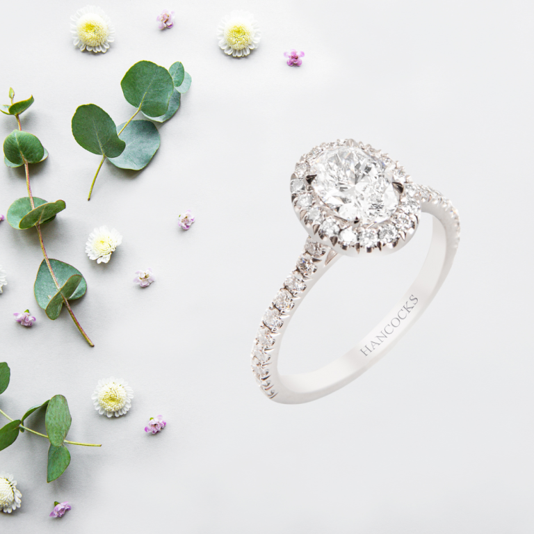 Oval Cut Diamond Engagement Ring