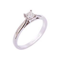 Certificated Princess Cut Diamond Engagement Ring