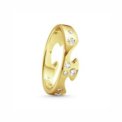 Fusion Ring with Scattered Diamonds