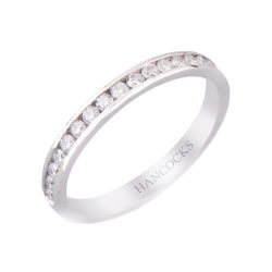 platinum ladies diamond set wedding ring