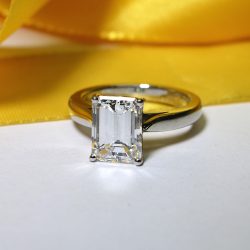 2.5 Carat Diamond Rings