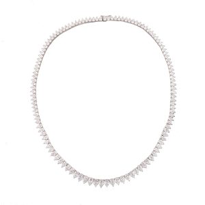 pear cut diamond set necklace