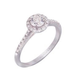 platinum-diamond-engagement-ring