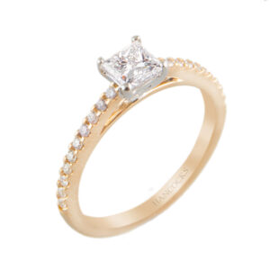 princess cut diamond ring in yellow gold