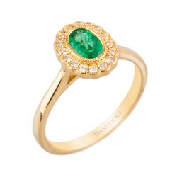 yellow gold oval emerald and diamond cluster ring