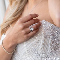 Oval Engagement Rings