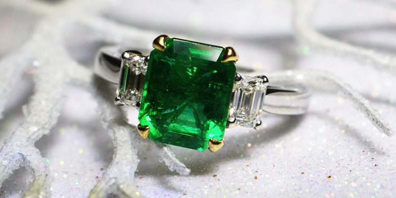 6-292-emerald-and-diamond-three-stone-ring