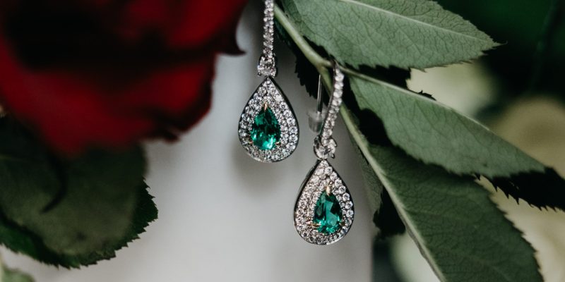 8 Elegant Earrings Every Woman Would Love