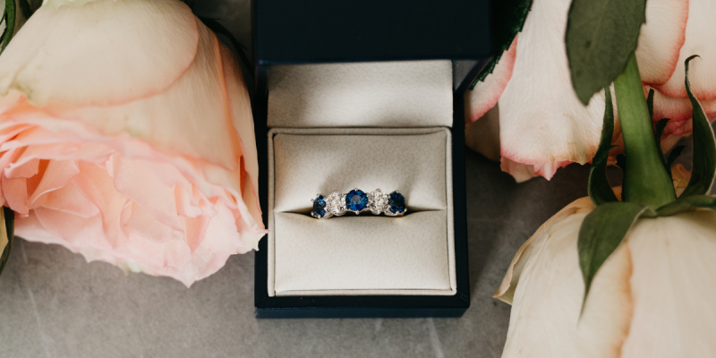 sapphire engagement ring