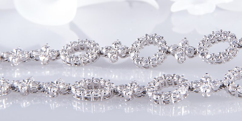 diamond pearl and gemstone necklaces in 18ct gold and platinum for her