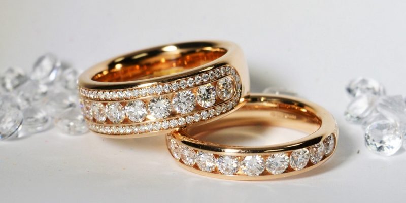 rose gold wedding band